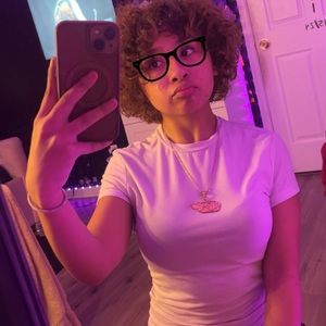 Meet your Posher, Juanita